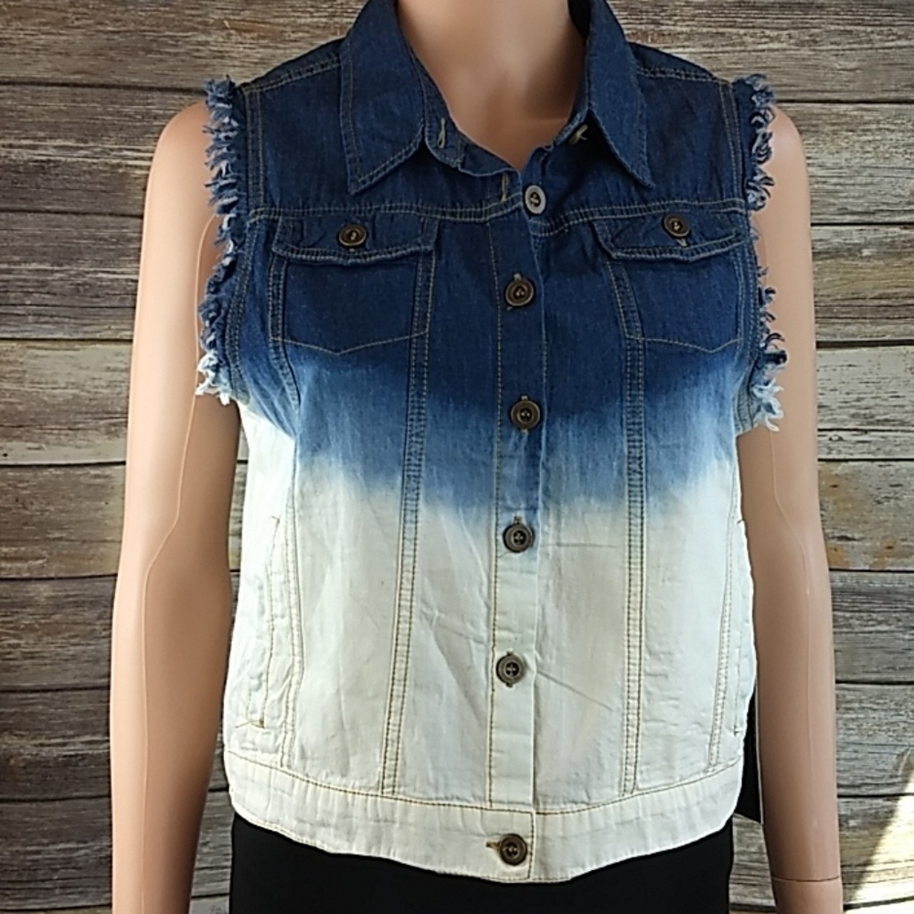 NWT Love Stitch Ombré Sleeveless Denim Shirt